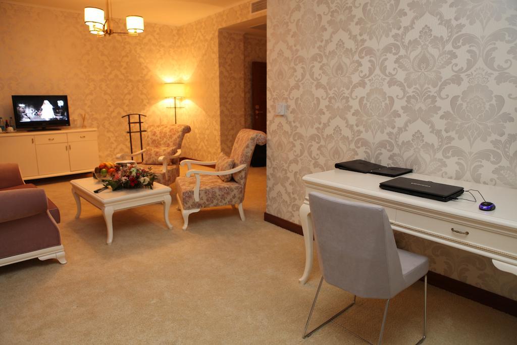 Vego Hotel Ganja Zimmer foto