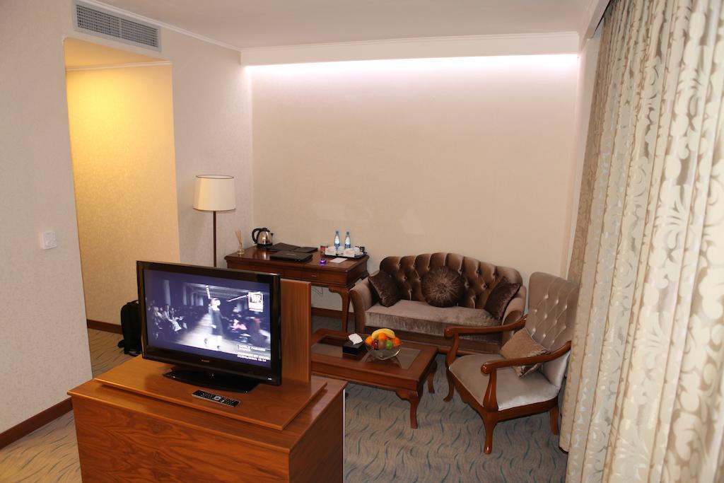 Vego Hotel Ganja Zimmer foto