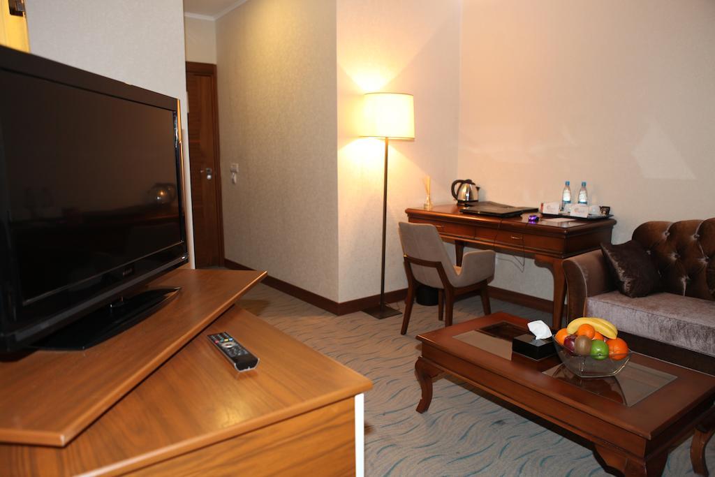 Vego Hotel Ganja Zimmer foto