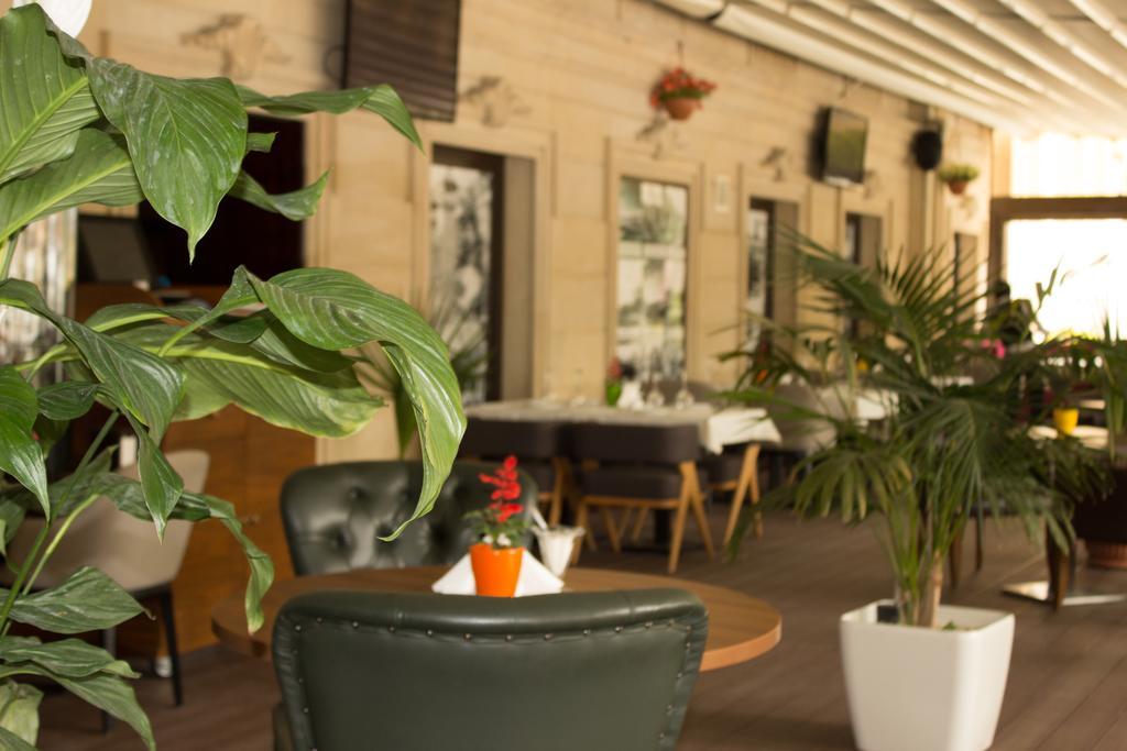 Vego Hotel Ganja Exterior foto